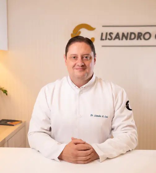 Lisandro Ceci ensinando e demonstrando técnica clínica